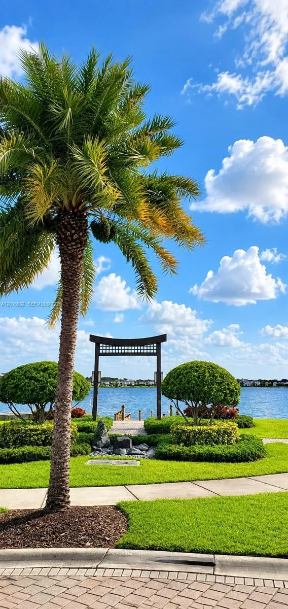 16012 NW 91st Ct Miami Lakes, FL 33018
