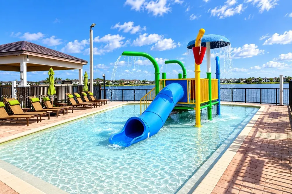 16012 NW 91st Ct Miami Lakes, FL 33018