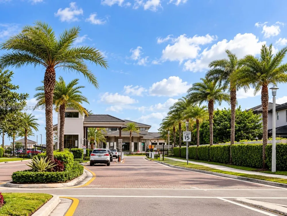 16012 NW 91st Ct Miami Lakes, FL 33018