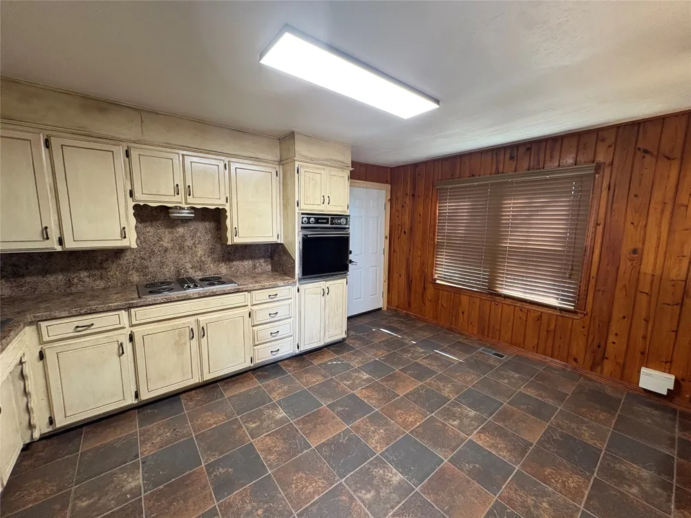 107 Walker Bokchito, OK 74726