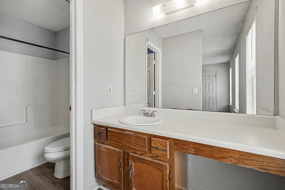 2058 Charter LN Lithonia, GA 30058