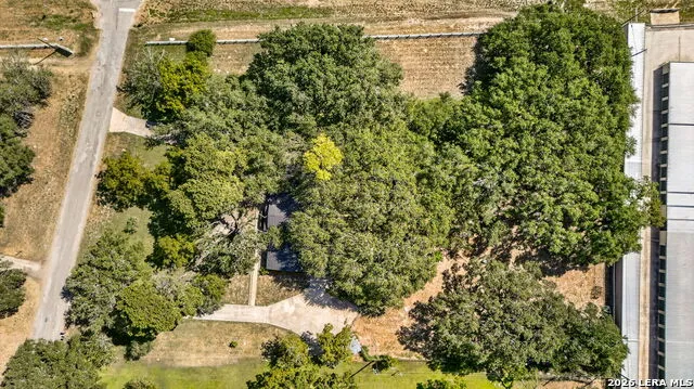 1205 YELLOWSTONE ST Pleasanton, TX 78064