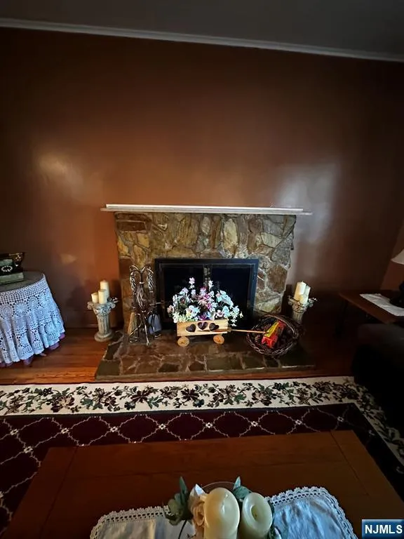 9 Halcyon Bloomfield, NJ 07003