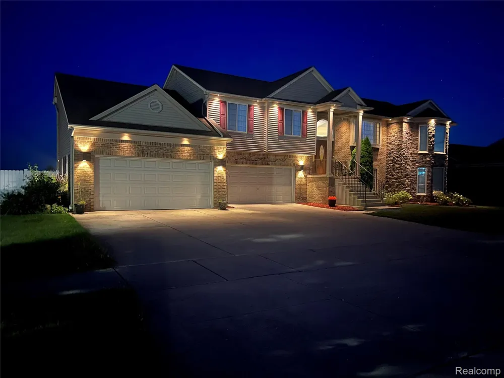9166 Lantern Way Berlin Charter Township, MI 48166