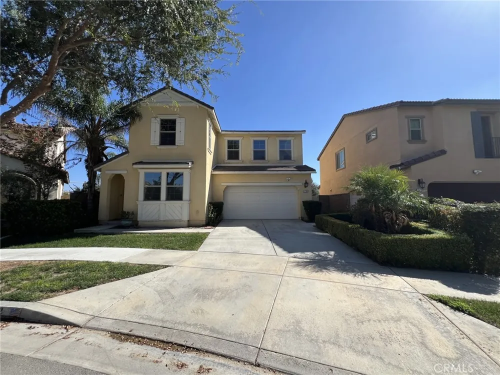 2782 E Thompson Ontario, CA 91762