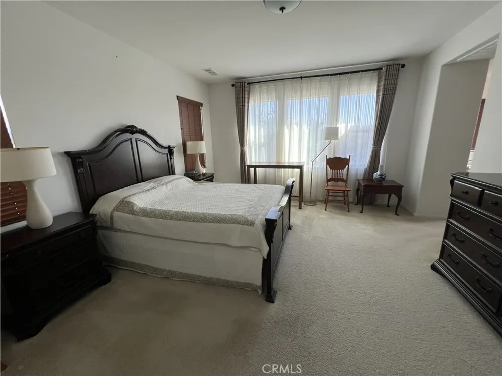 2782 E Thompson Ontario, CA 91762
