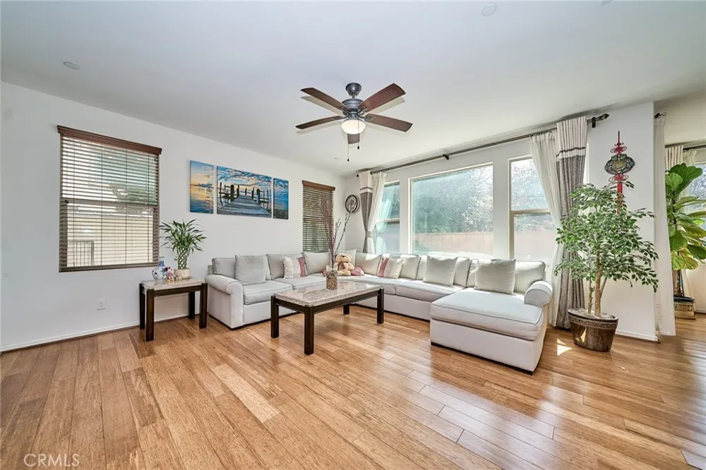 2782 E Thompson Ontario, CA 91762