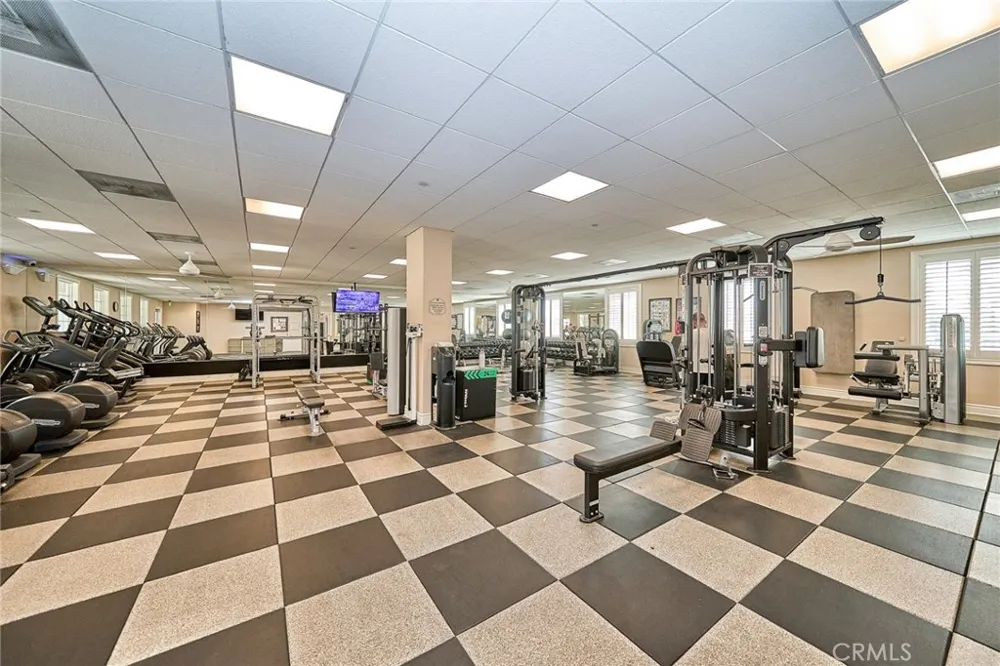 2782 E Thompson Ontario, CA 91762