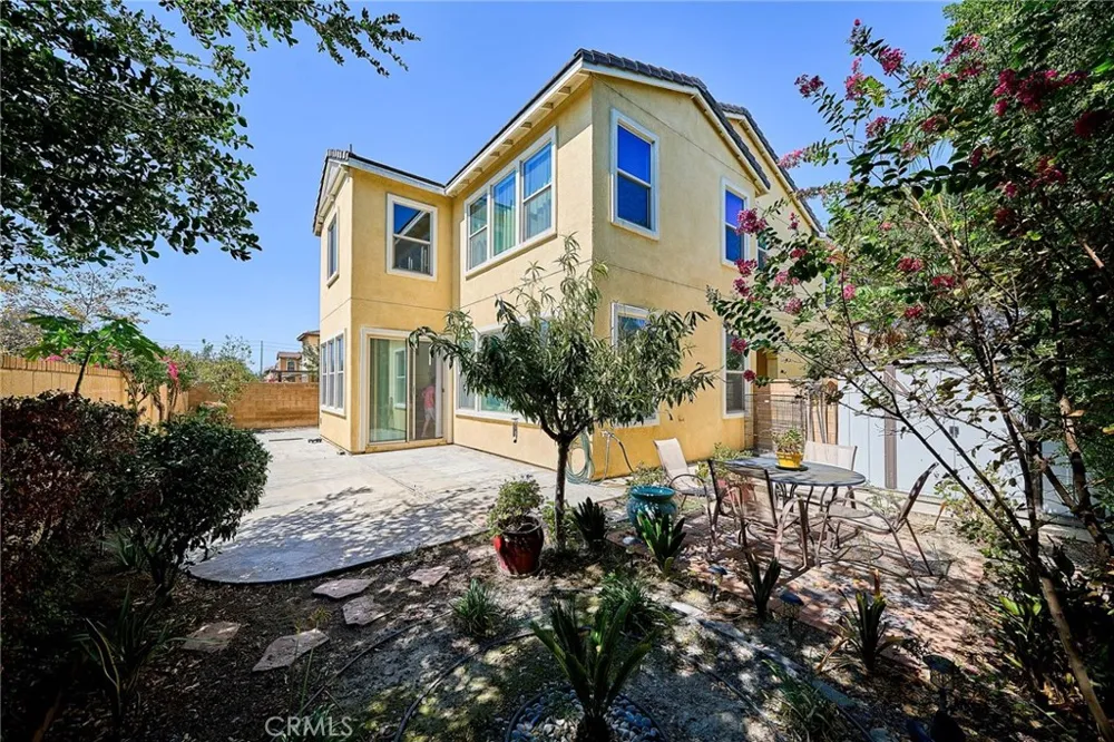 2782 E Thompson Ontario, CA 91762