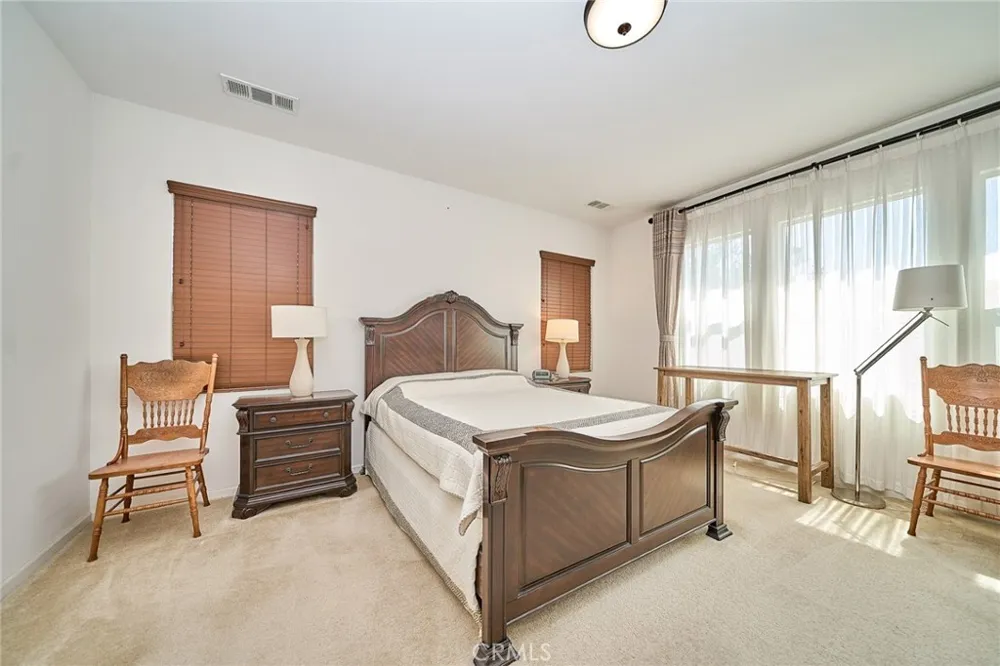 2782 E Thompson Ontario, CA 91762