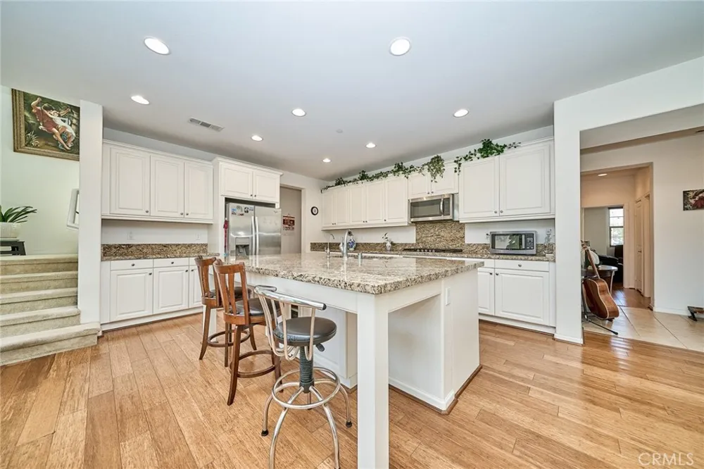 2782 E Thompson Ontario, CA 91762