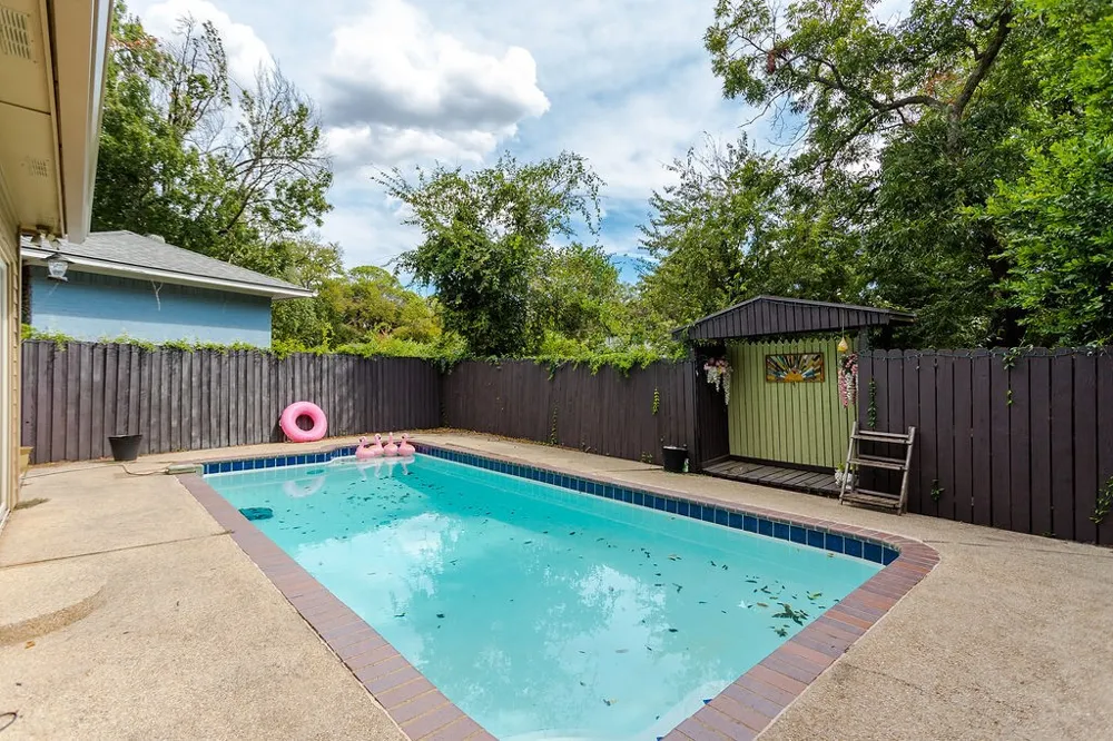1909 Highland Park Circle Denton, TX 76205