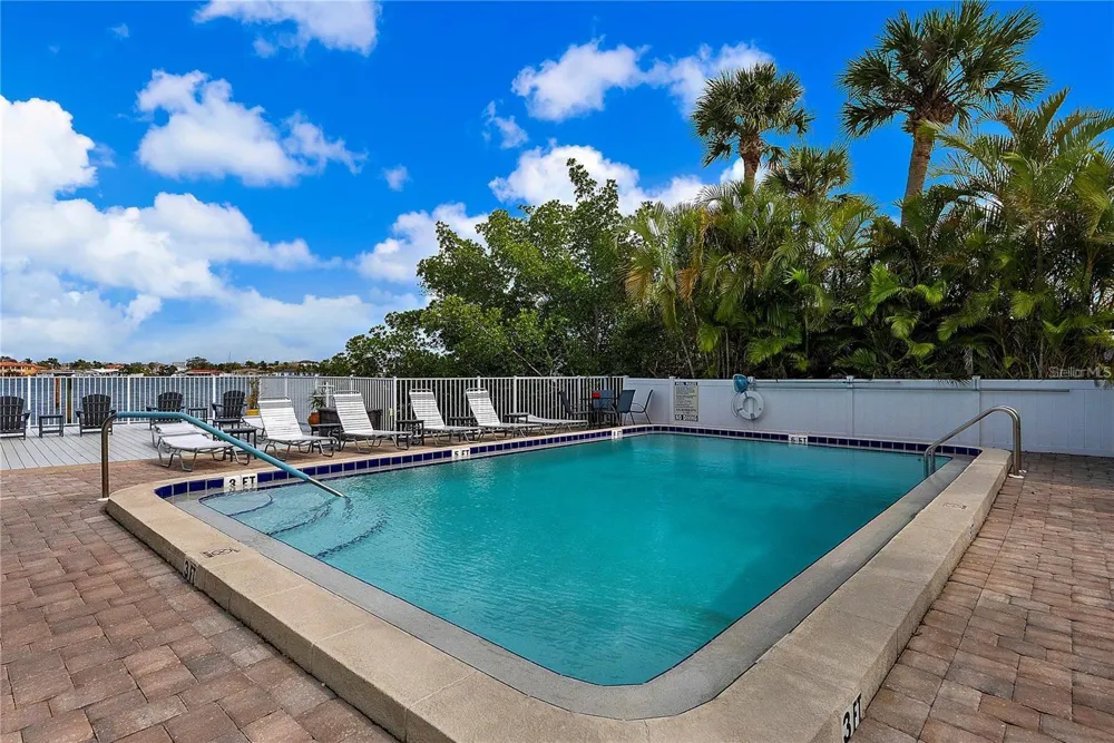 1859 SHORE DRIVE S #309 South Pasadena, FL 33707