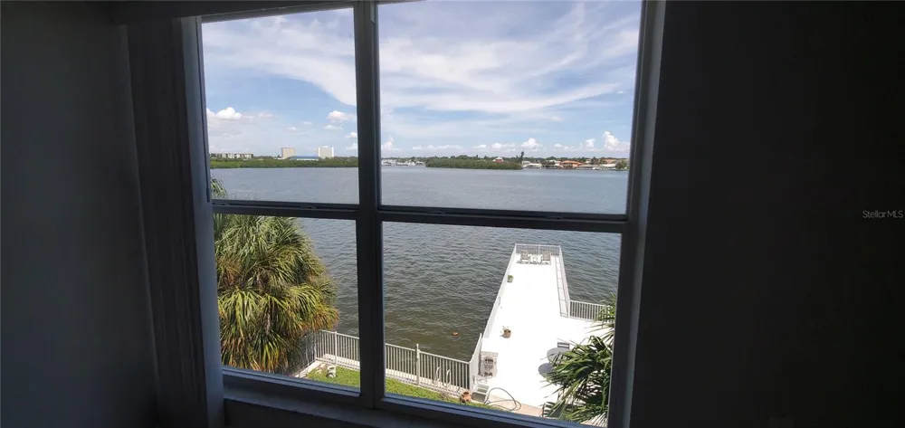 1859 SHORE DRIVE S #309 South Pasadena, FL 33707