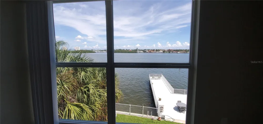1859 SHORE DRIVE S #309 South Pasadena, FL 33707