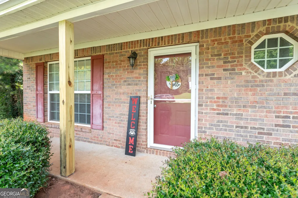 1537 Cardinal LN Winder, GA 30680