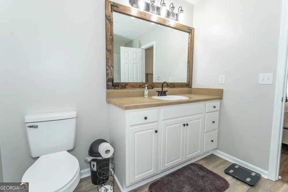 1537 Cardinal LN Winder, GA 30680