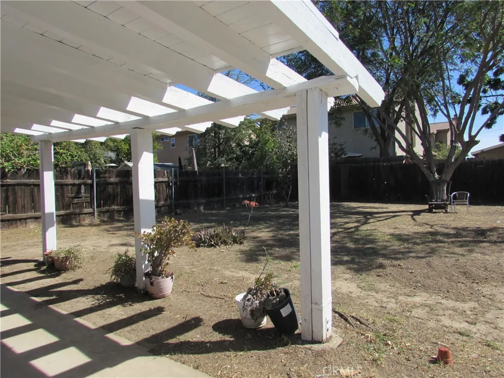10116 Owensmouth Chatsworth, CA 91311