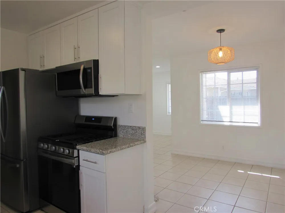 10116 Owensmouth Chatsworth, CA 91311