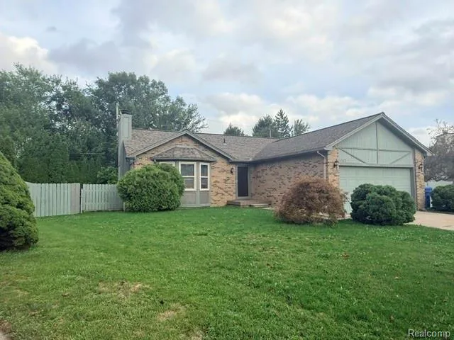 4832 Colony Court Warren City, MI 48091