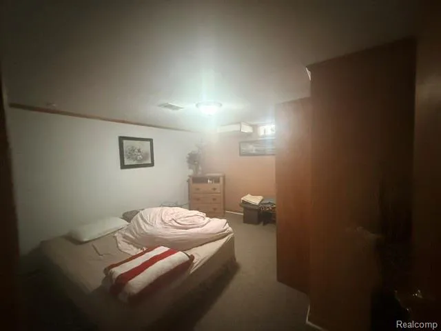 4832 Colony Court Warren City, MI 48091