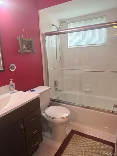4832 Colony Court Warren City, MI 48091