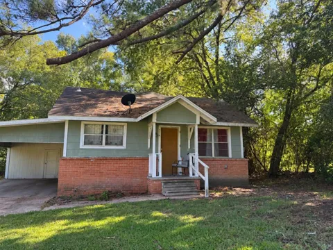 1310 Old Woodville Road
