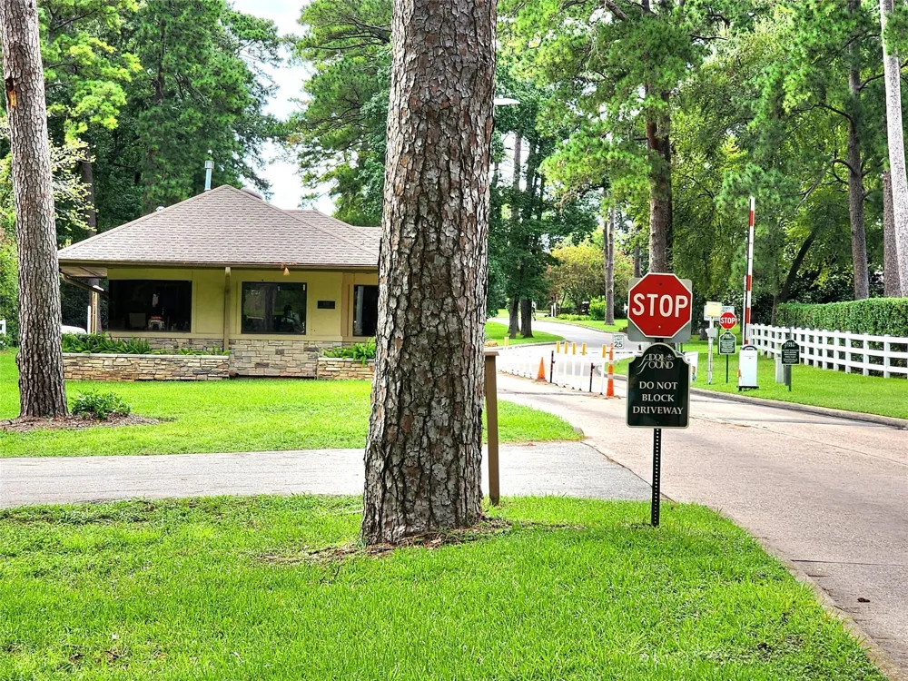 220 April Waters Drive W Montgomery, TX 77356