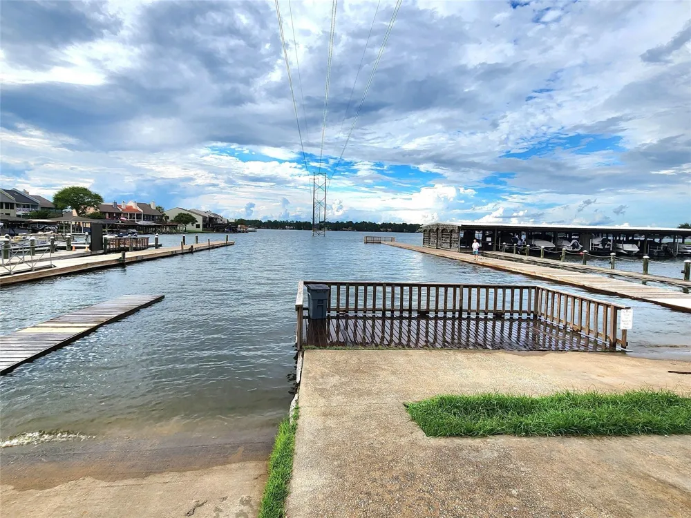 220 April Waters Drive W Montgomery, TX 77356