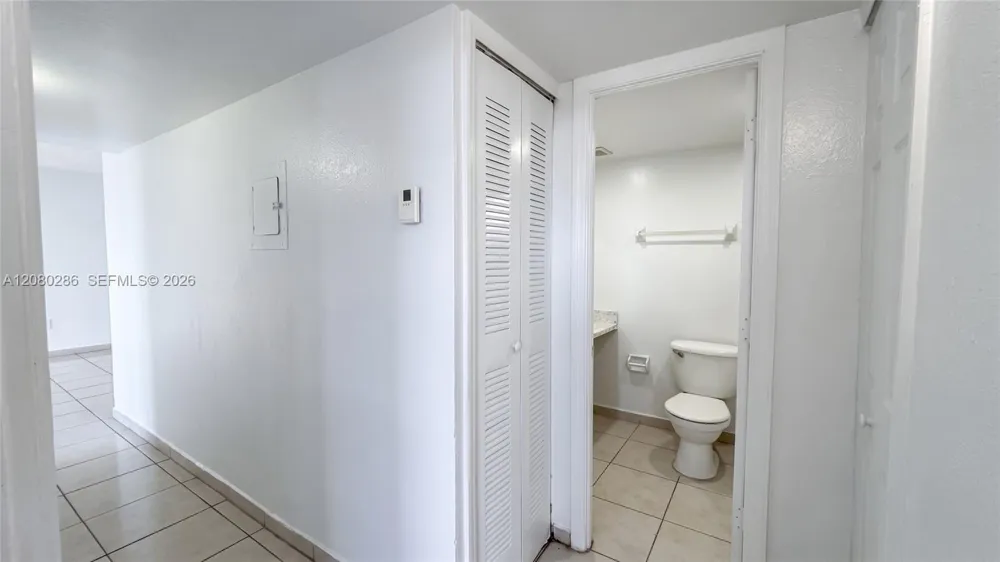 666 W 81st St #303 Hialeah, FL 33014