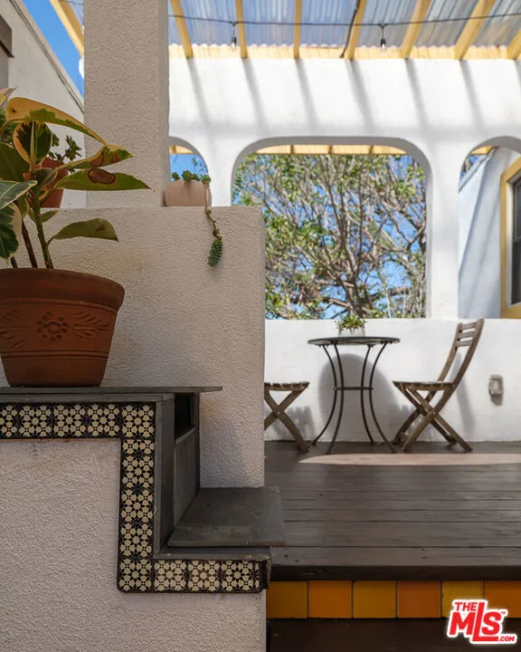 1633 Lemoyne Street Los Angeles, CA 90026
