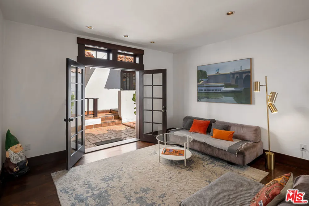 1633 Lemoyne Street Los Angeles, CA 90026