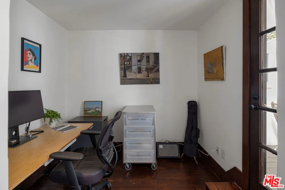 1633 Lemoyne Street Los Angeles, CA 90026