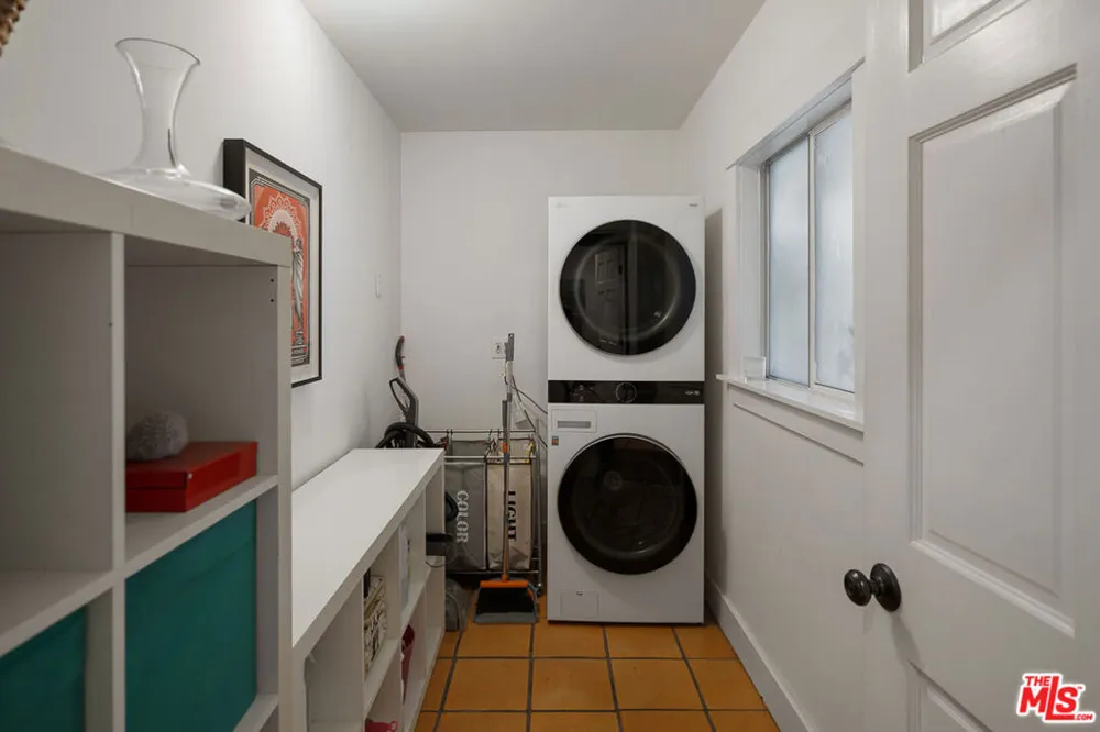 1633 Lemoyne Street Los Angeles, CA 90026