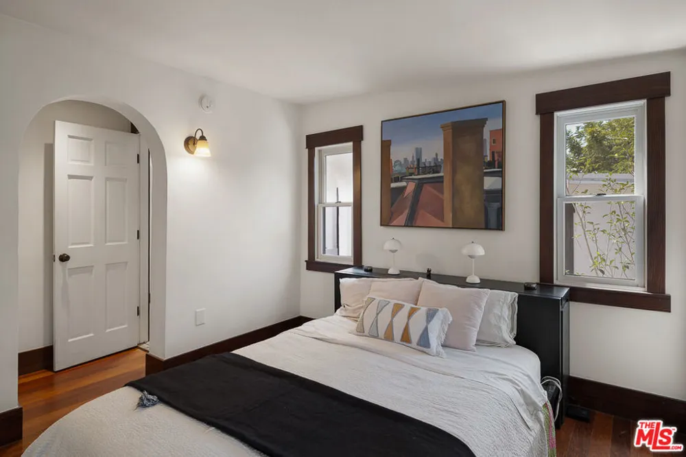 1633 Lemoyne Street Los Angeles, CA 90026