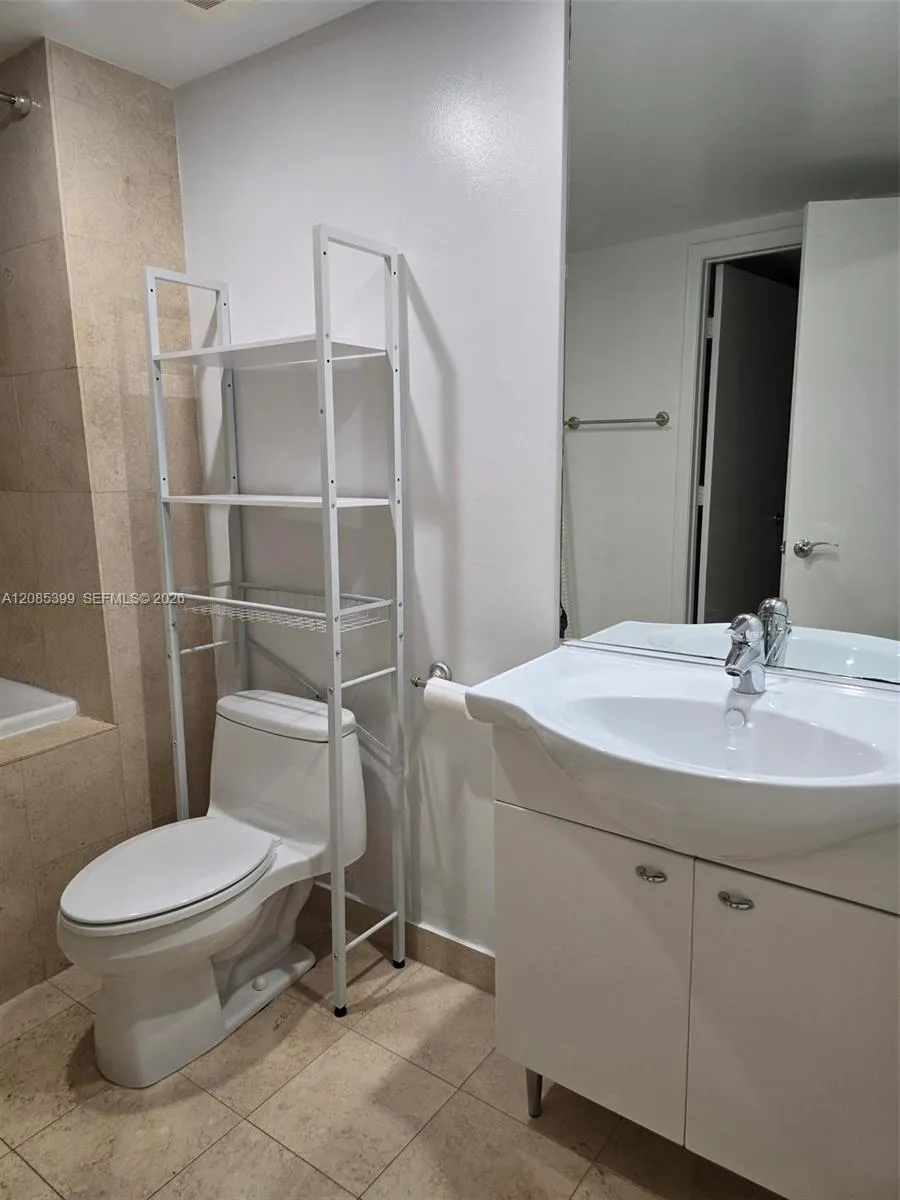 1800 S Ocean Dr #409 Hallandale Beach, FL 33009