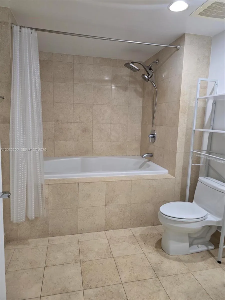 1800 S Ocean Dr #409 Hallandale Beach, FL 33009