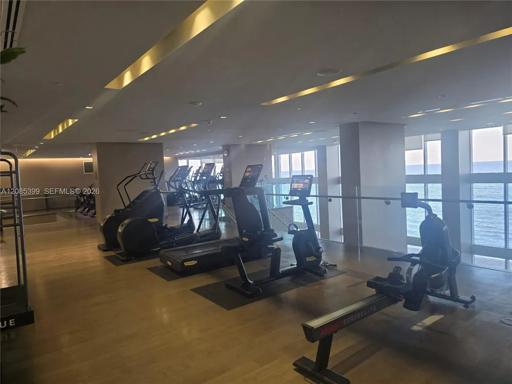 1800 S Ocean Dr #409 Hallandale Beach, FL 33009