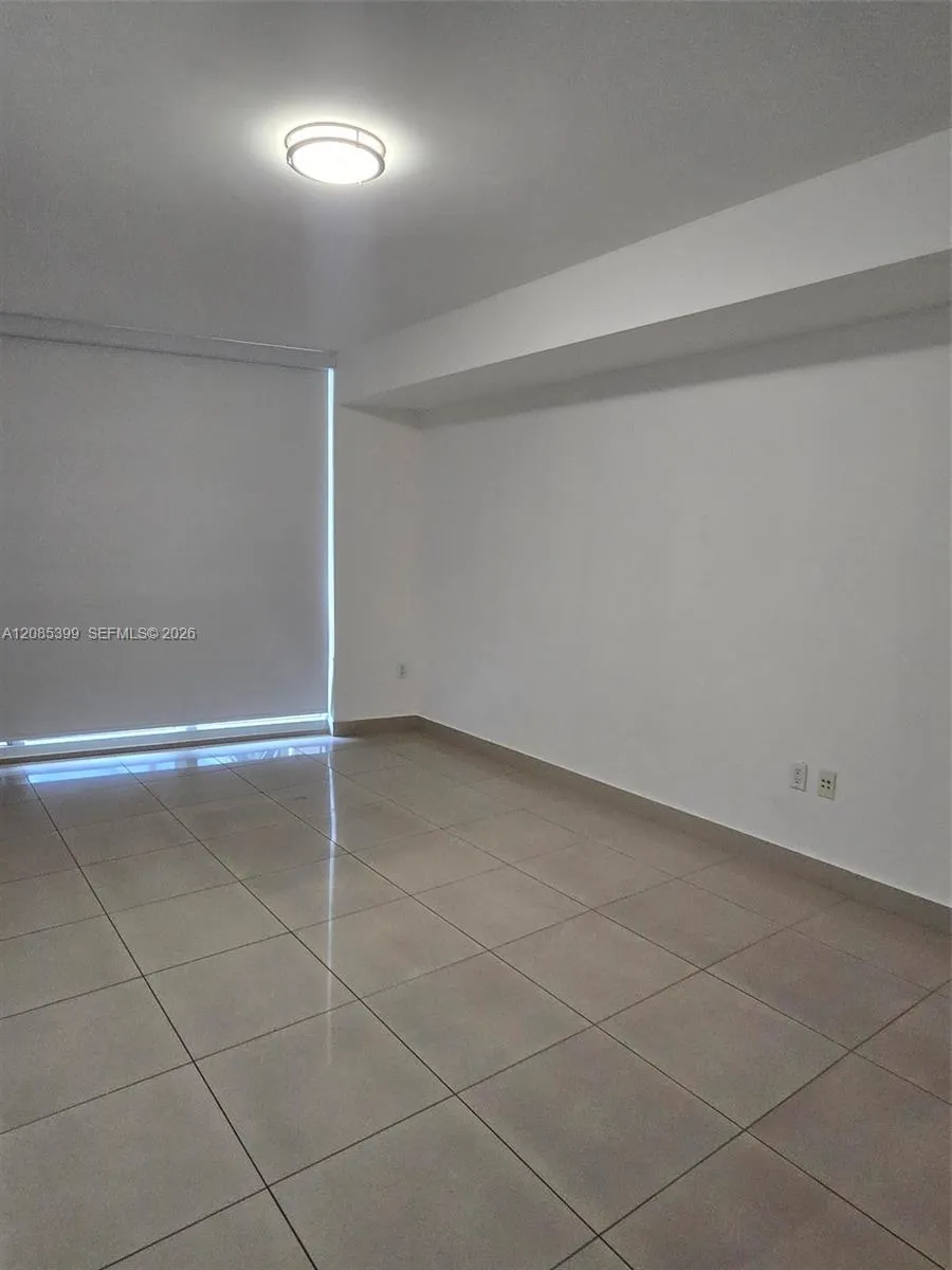 1800 S Ocean Dr #409 Hallandale Beach, FL 33009