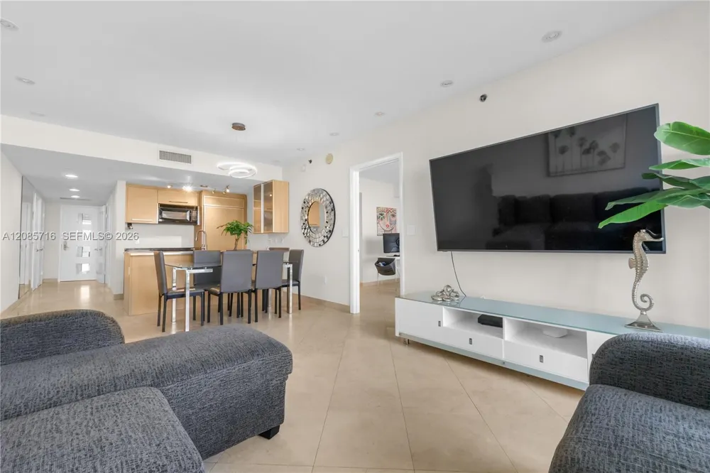1850 S Ocean Dr #706 Hallandale Beach, FL 33009