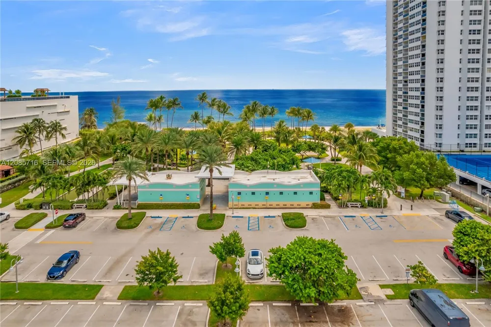 1850 S Ocean Dr #706 Hallandale Beach, FL 33009