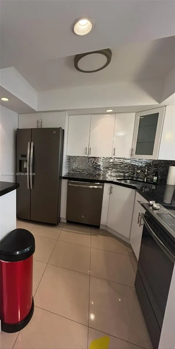 2001 Atlantic Shores Blvd #516 Hallandale Beach, FL 33009