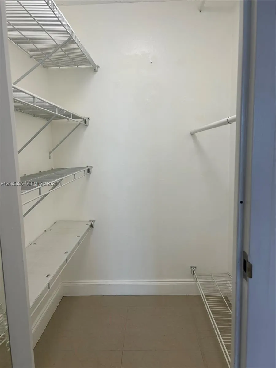 2001 Atlantic Shores Blvd #516 Hallandale Beach, FL 33009