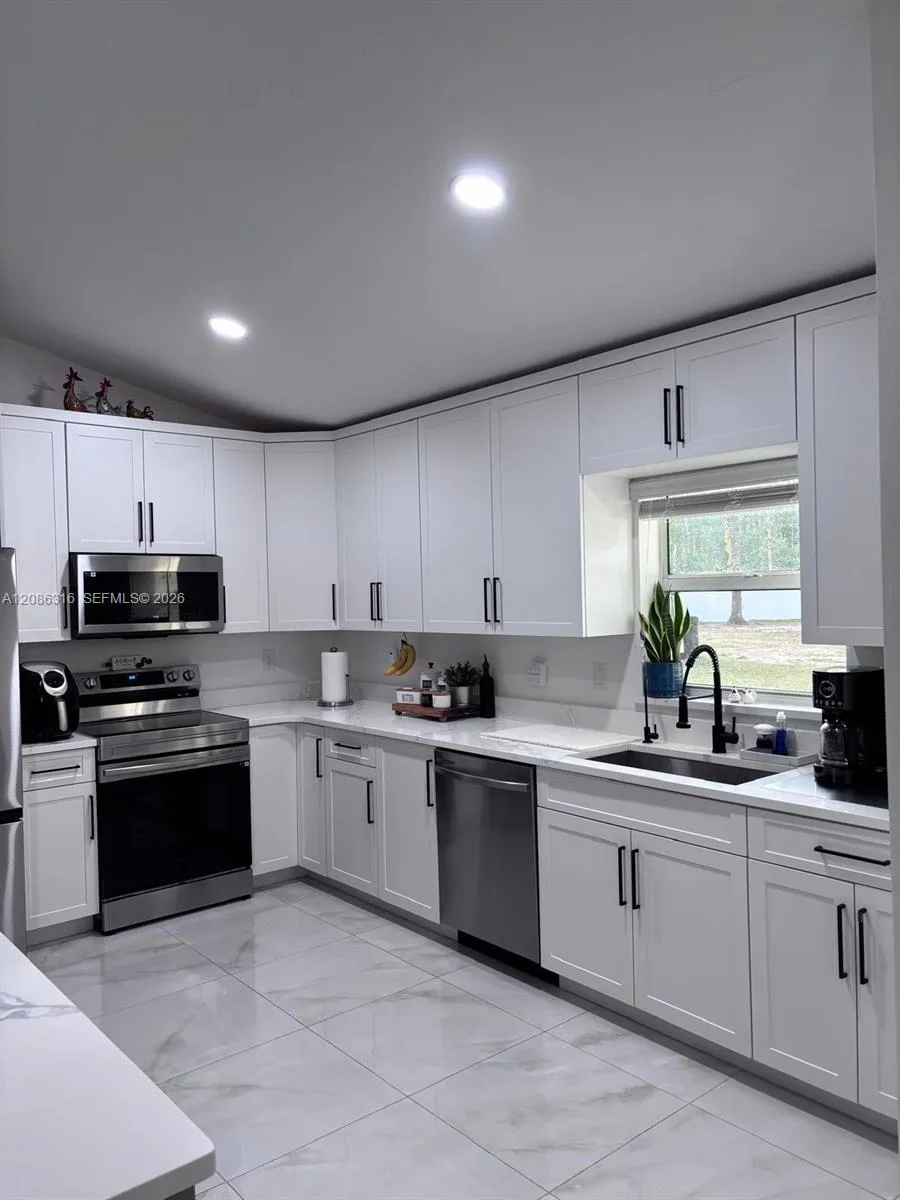 18537 60th St Other City - In The State Of Florida, FL 34432