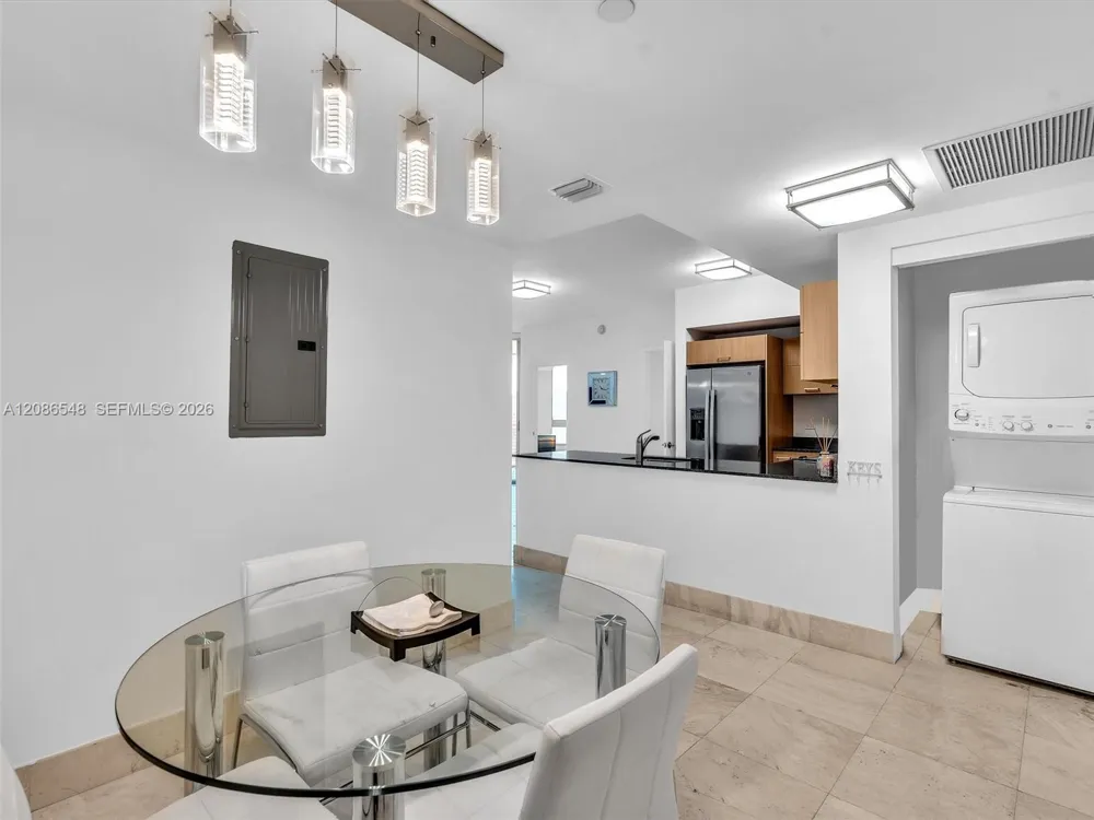 350 S Miami Ave #3605 Miami, FL 33130