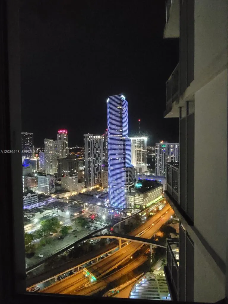 350 S Miami Ave #3605 Miami, FL 33130