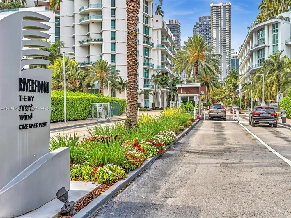 350 S Miami Ave #3605 Miami, FL 33130