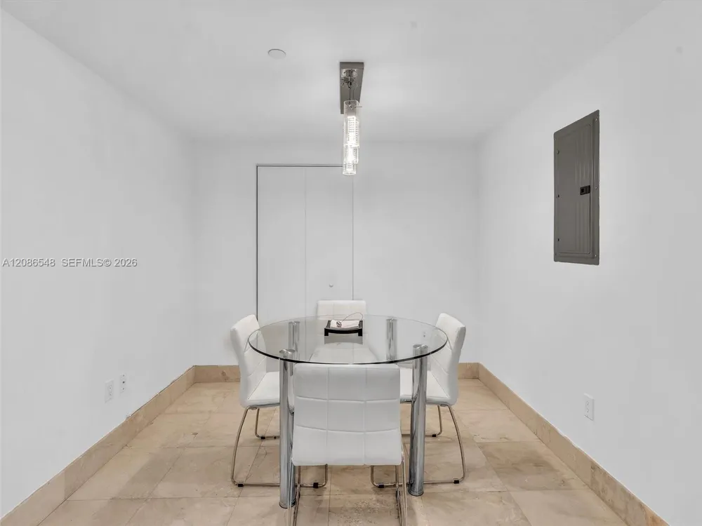 350 S Miami Ave #3605 Miami, FL 33130