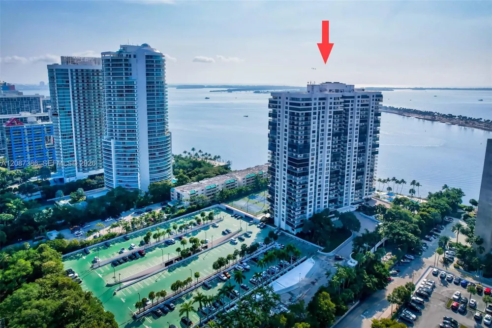 2333 Brickell Ave #2814 Miami, FL 33129