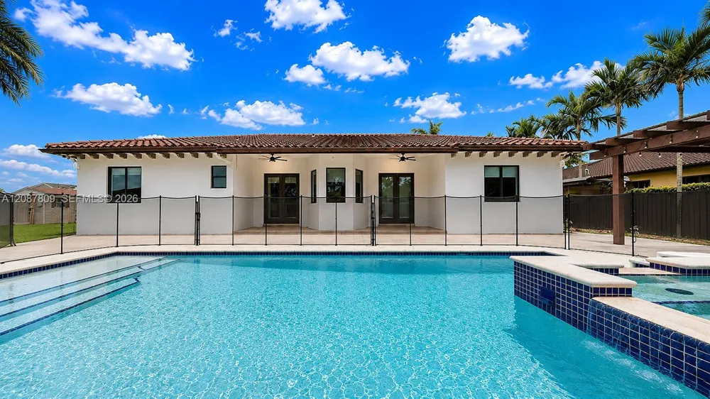 19260 SW 134 Ave Road Miami, FL 33177